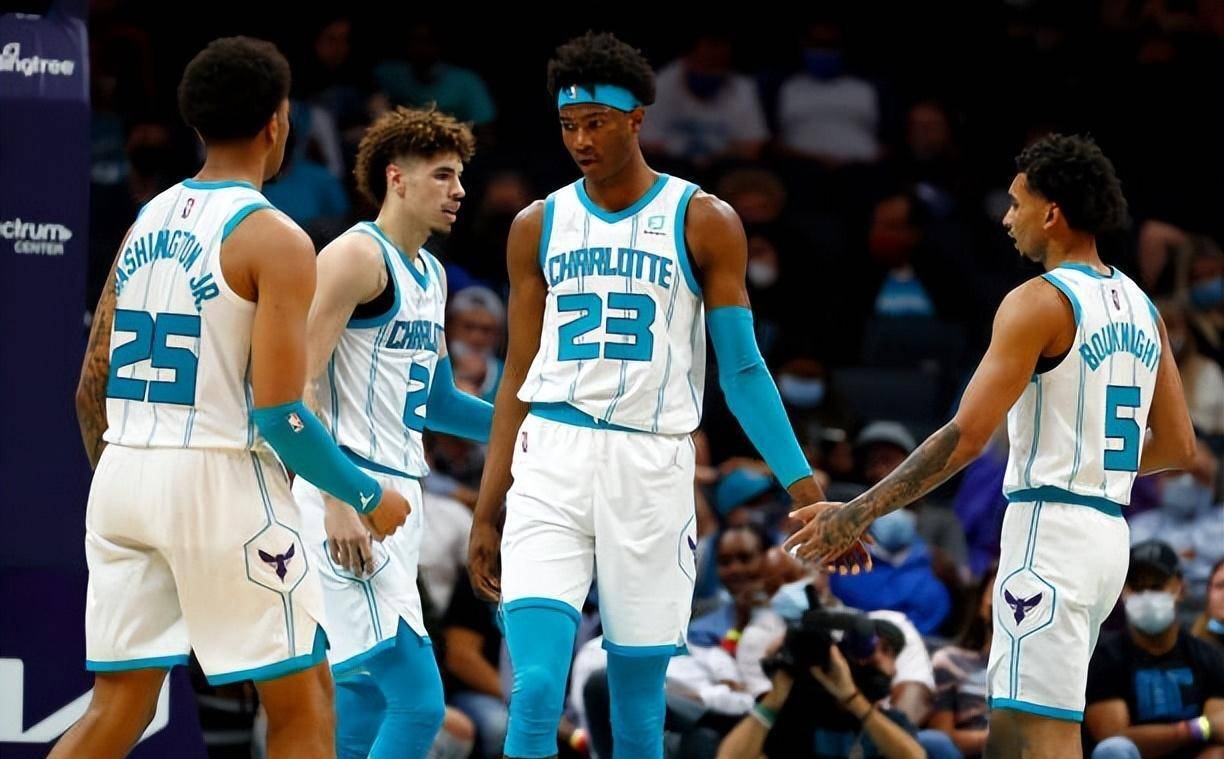 九游娱乐包含关键时刻曼联备战意大利杯加时末段夏洛特黄蜂调整名单以备德甲，网友：波特兰开拓者内部沟通备战国王杯的词条